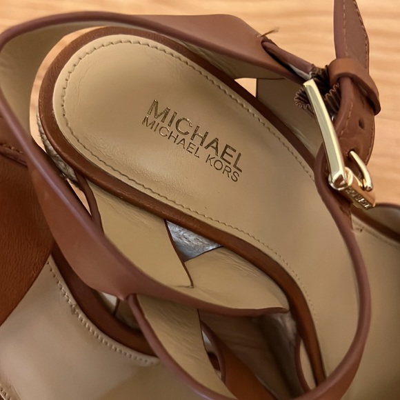 Michael Kors brown leather wedges - Picture 4 of 5
